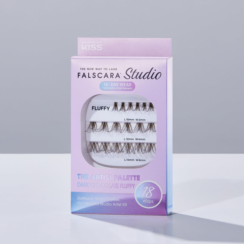 A package of Falscara Studio Palette lashes in "Dark Chocolate Fluffy". Each box contains 18 lash wisps with 3 different lash lengths to create a cusom lash look. 